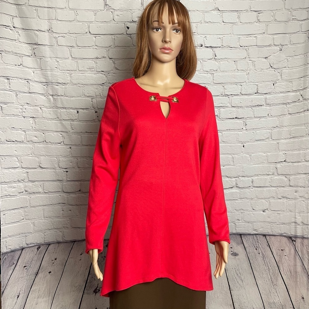 Chico's Red V-Neck Gold Accent Rayon Tunic Size 1 US M